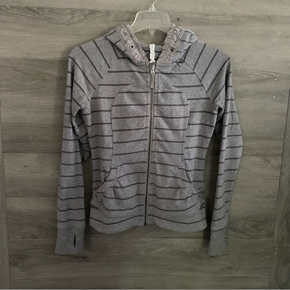 Lululemon Movement Jacket Gray Cayman Stripe 6